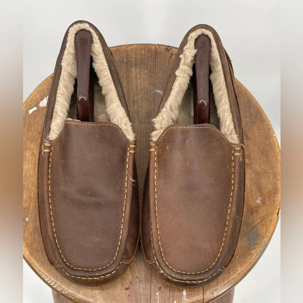 UGG Men's Ascot Chocolate Brown Leather Slip-Ons